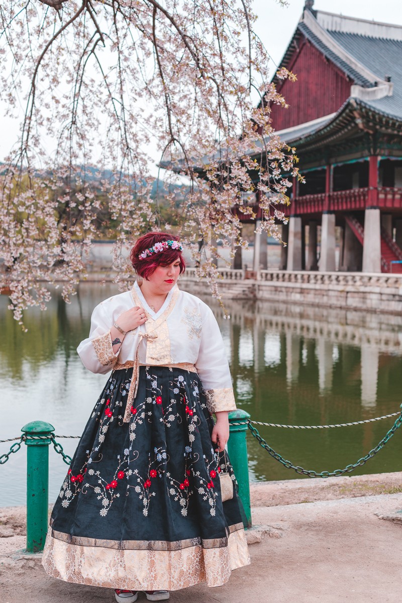 Ninaah Bulles, hanbok, grande taille, couple look, seoul, corée du sud, Gyeongbokgung, amour